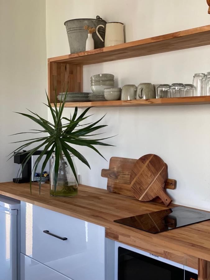 Bay Breeze Boutique Accommodation Бейтманс Бей Екстериор снимка