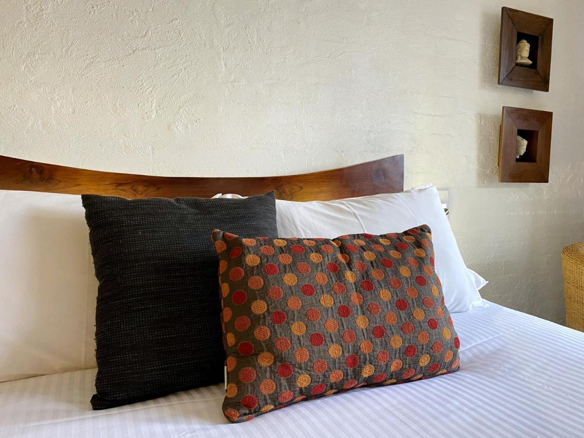 Bay Breeze Boutique Accommodation Бейтманс Бей Екстериор снимка