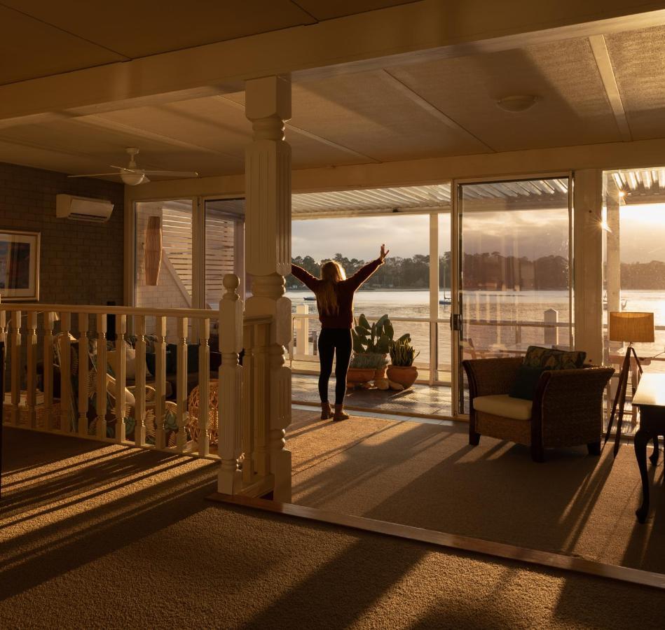 Bay Breeze Boutique Accommodation Бейтманс Бей Екстериор снимка