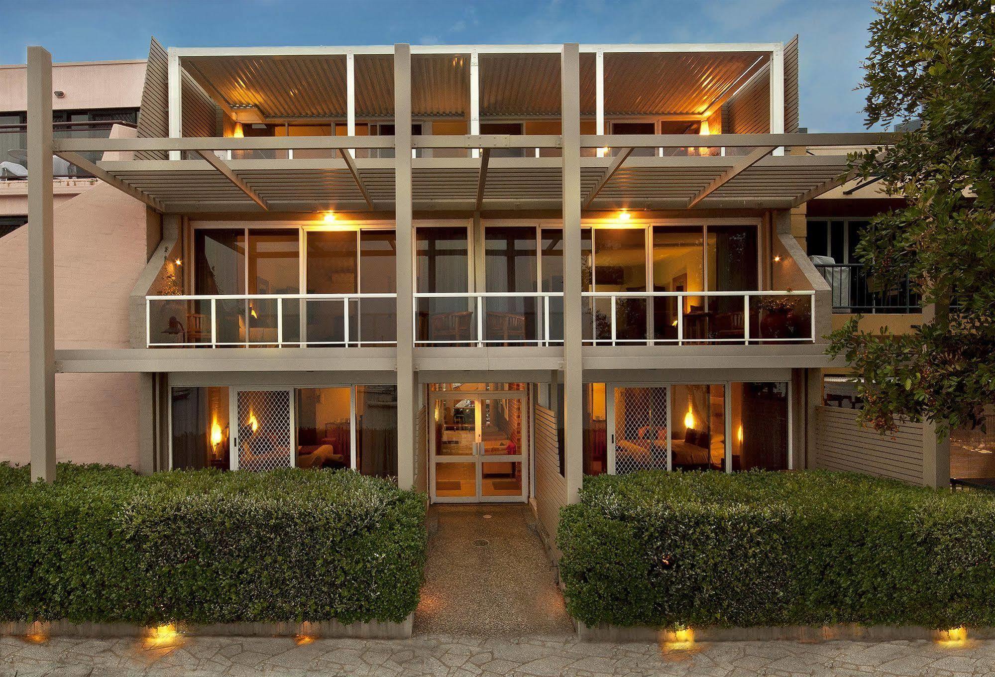 Bay Breeze Boutique Accommodation Бейтманс Бей Екстериор снимка